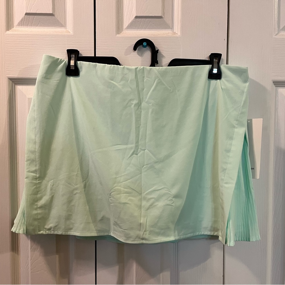 Lululemon peak pleat tennis skirt